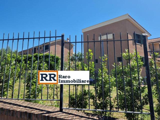 Affittasi Villa, BUFALOTTA LA CINQUINA In complesso residenziale Annunci Roma, Zona Bufalotta Rif.625191