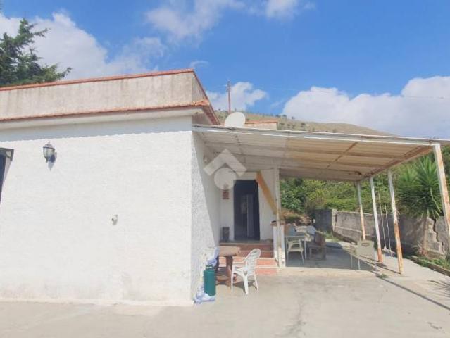 Affittasi villa singola a Monreale via ss186, 53