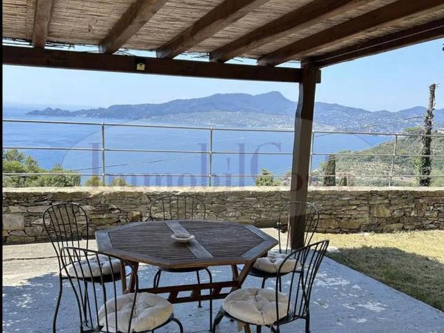 Affittasi villa singola a Chiavari
