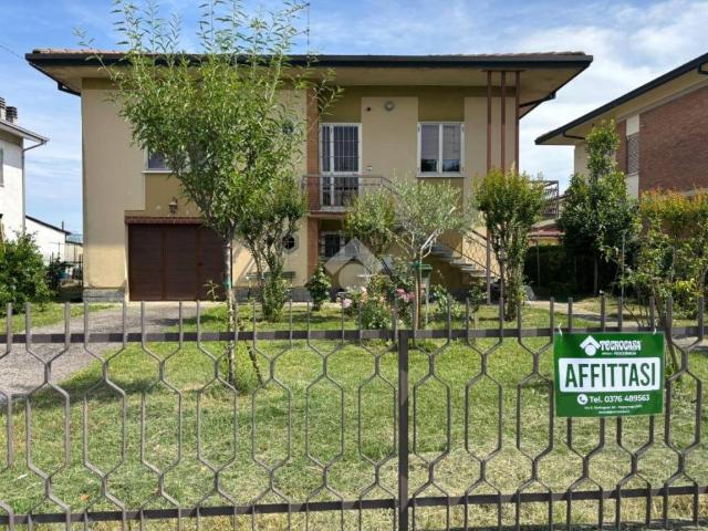 Affittasi villa singola a Gonzaga, Palidano