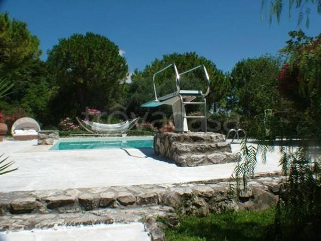 Affittasi villa singola a San Felice Circeo