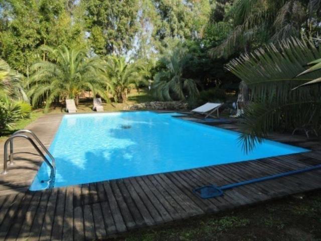 Affittasi Villa, Villa plurifamiliare Annunci Roma, Frazione La Giustiniana Rif.632634