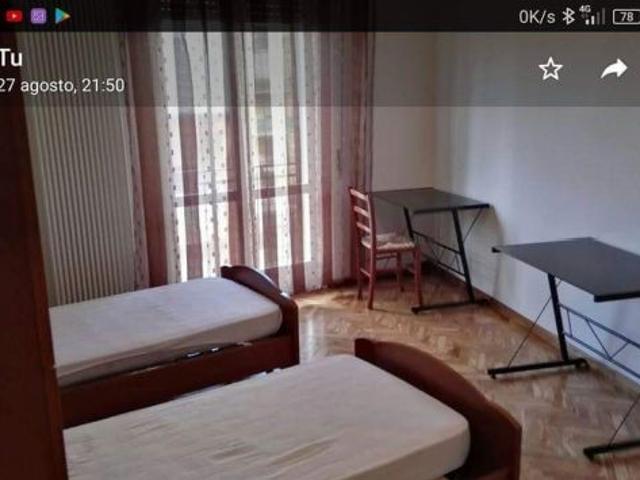 Affittassi posto letto a studentessa