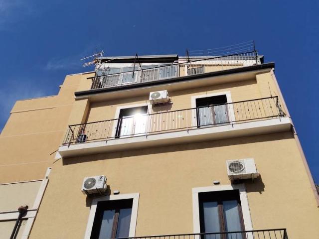 Affitto Mansarda, in zona VIALE AFRICA, CATANIA