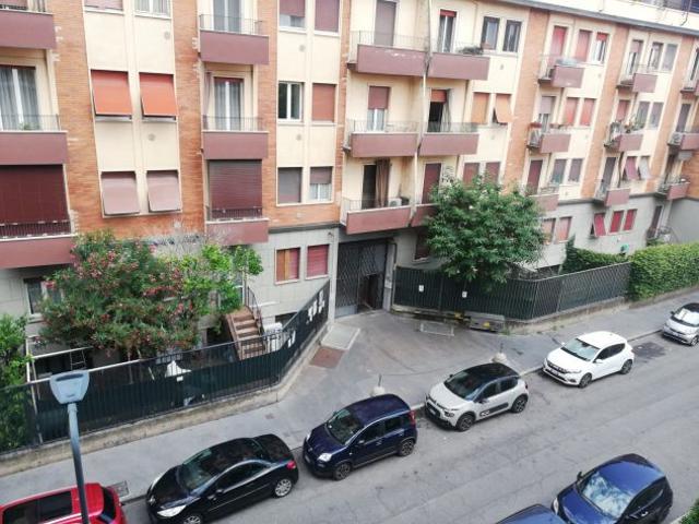 Affitto n. 2 stanze zona Villaggio Olimpico