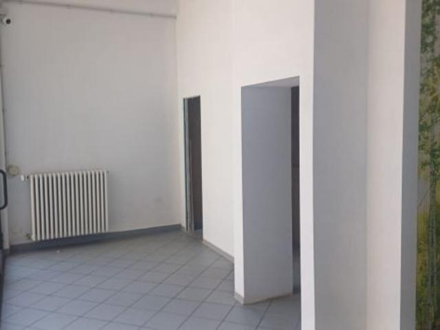 AFFITTO NEGOZIO