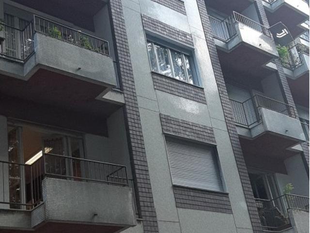 Affitto a referenziati in zona Vanchiglia in stabile signorile bilocale