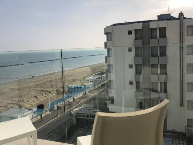 AFFITTO APPARTAMENTO VISTA MARE PESARO ZONA MARE AB 5