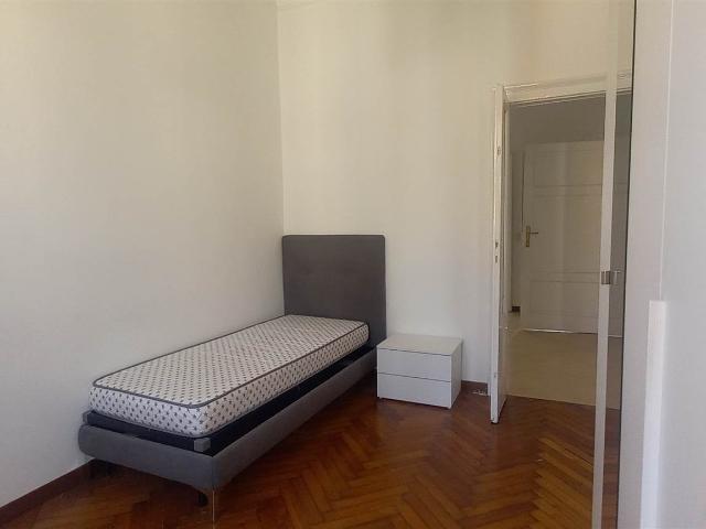 Affitto Appartamento, in zona MONTENERO, MILANO