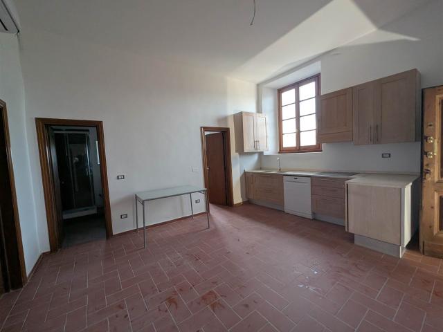 Affitto Appartamento, in zona OLTRARNO, FIRENZE