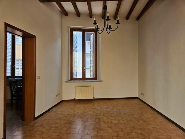 Affitto Appartamento, in zona OLTRETORRENTE, PARMA