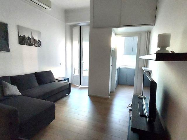 Affitto Appartamento, in zona AMENDOLA, MILANO