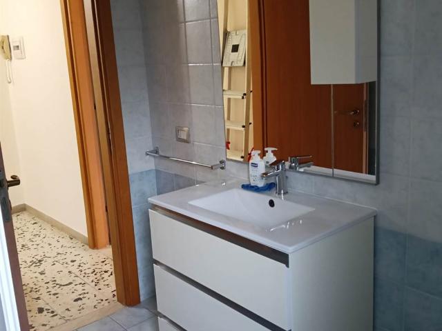 Affitto Appartamento, in zona C. STORICO: DUOMO, VIA GARIBALDI, C.SO CAVOUR, MESSINA