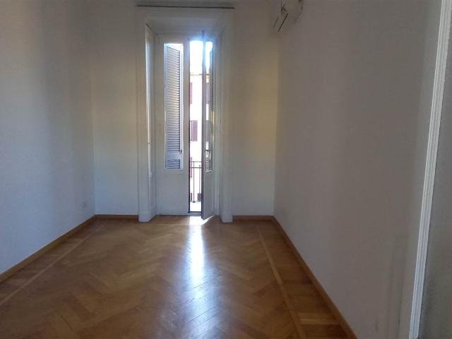 Affitto Appartamento, in zona CADORE, MILANO