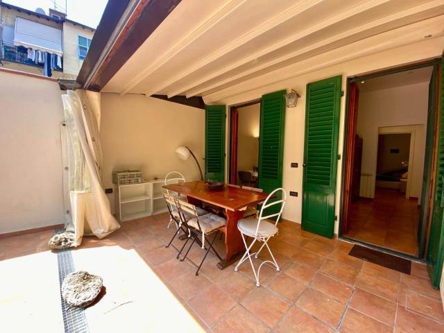 Affitto Appartamento, in zona CAMPO DI MARTE, FIRENZE
