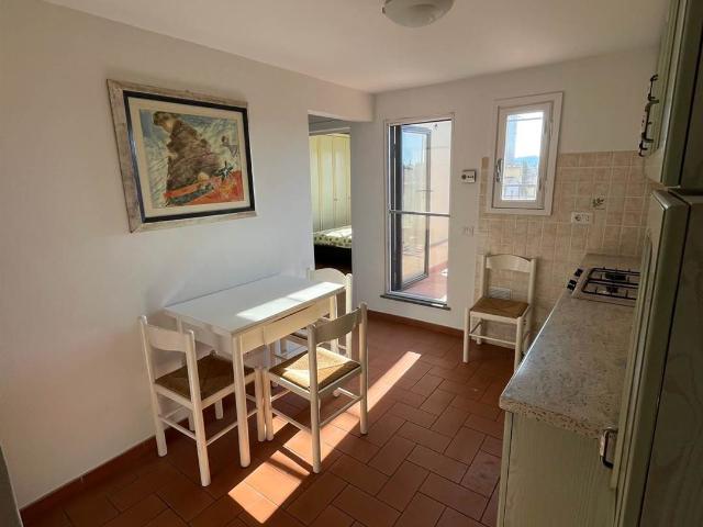Affitto Appartamento, in zona CAMPO DI MARTE, FIRENZE
