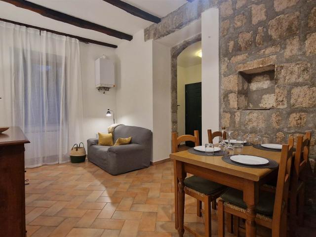 Affitto Appartamento, in zona CENTRO, VITERBO