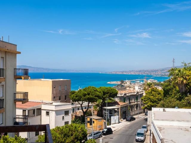 Affitto Appartamento, in zona CENTRO, REGGIO CALABRIA