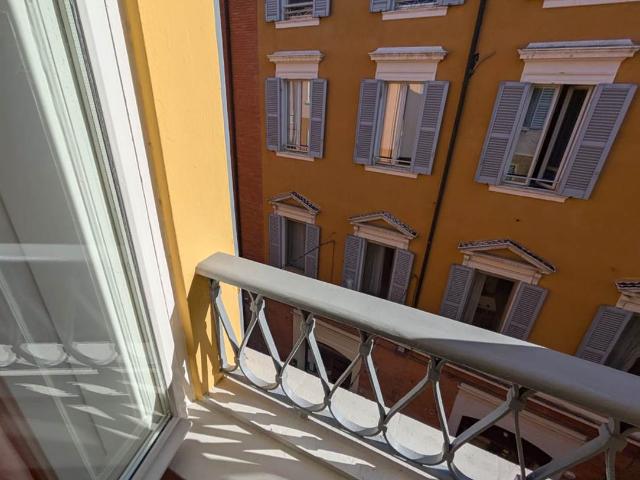 Affitto Appartamento, in zona CENTRO STORICO, MODENA