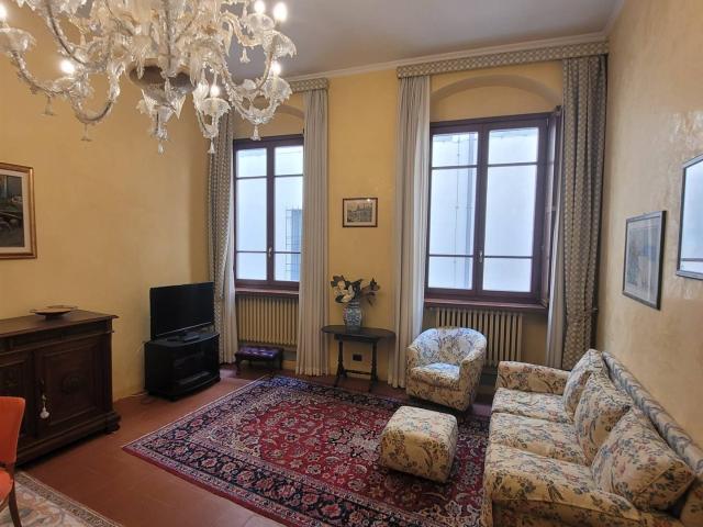 Affitto Appartamento, in zona CENTRO STORICO, FIRENZE