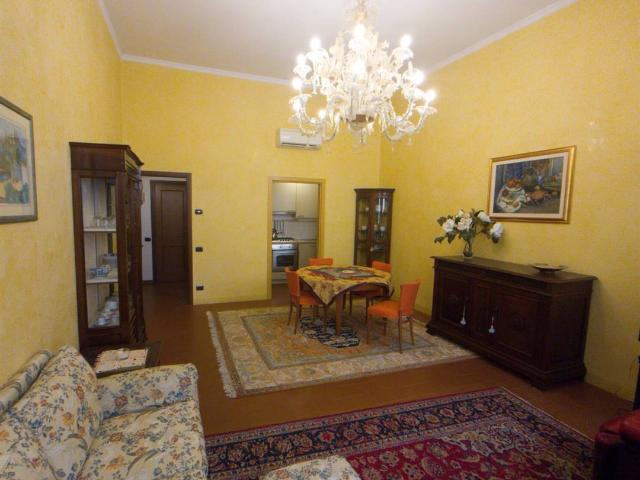 Affitto Appartamento, in zona CENTRO STORICO, FIRENZE