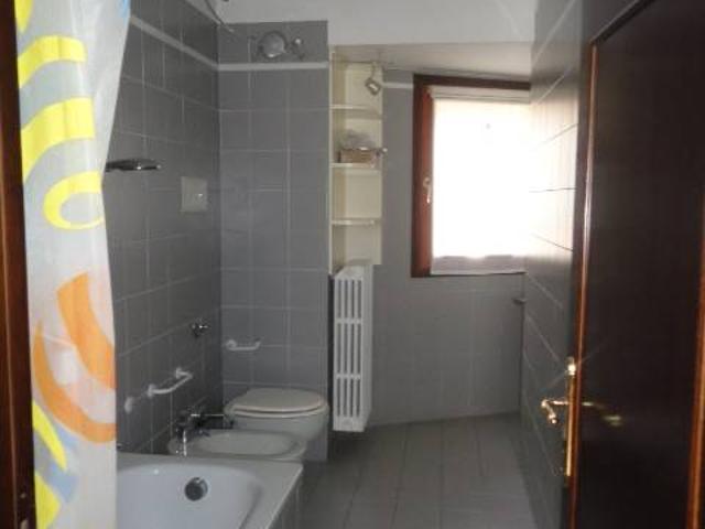 Affitto Appartamento, in zona CENTRO STORICO, PIACENZA