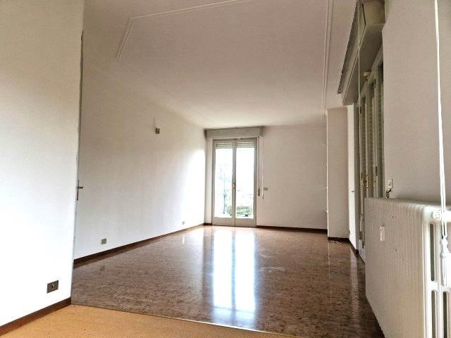 Affitto Appartamento, in zona CITTADELLA, PARMA