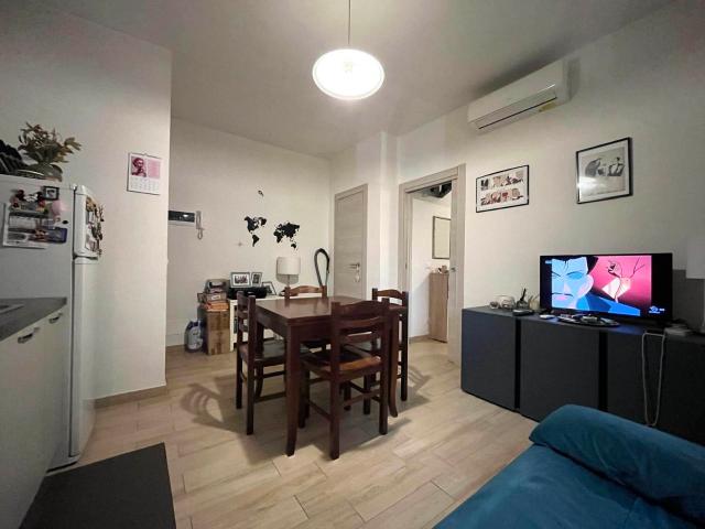 Affitto Appartamento, in zona CORSO TUKORY, PALERMO
