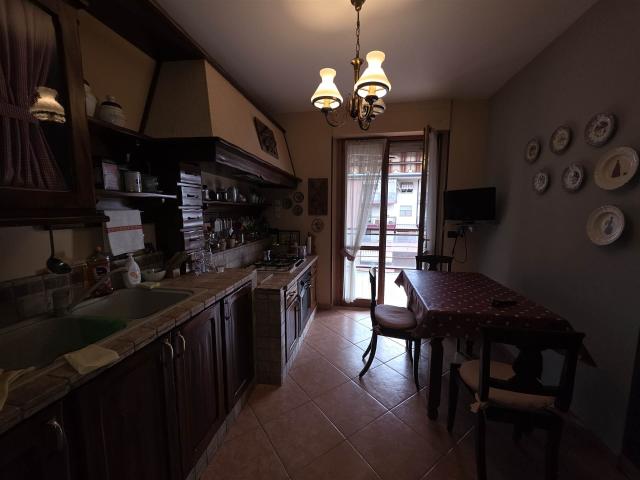 Affitto Appartamento, in zona CROCETTA, TORINO