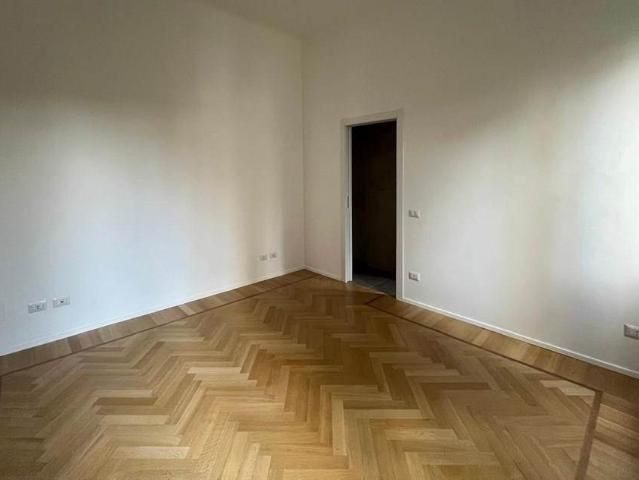 Affitto Appartamento, in zona DE ANGELI, MILANO