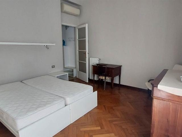 Affitto Appartamento, in zona DE ANGELI, MILANO