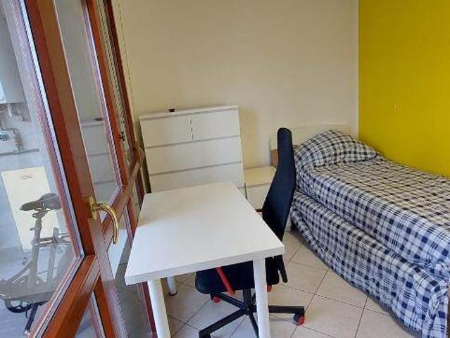 Affitto Appartamento, in zona FAMAGOSTA, MILANO