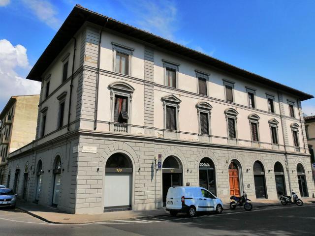 Affitto Appartamento, in zona FERRUCCI, FIRENZE