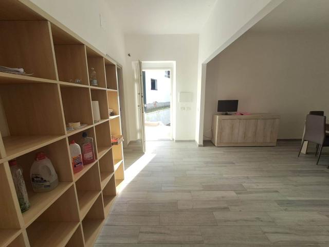 Affitto Appartamento, in zona FORNOLA, VEZZANO LIGURE