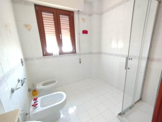 Affitto Appartamento, in zona GALILEI, PALERMO