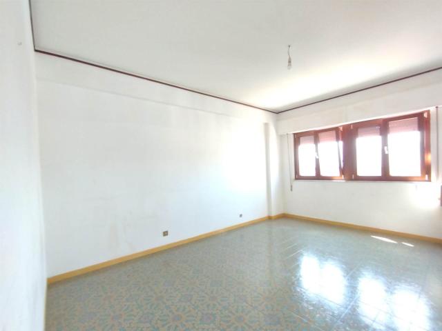 Affitto Appartamento, in zona GALILEI, PALERMO