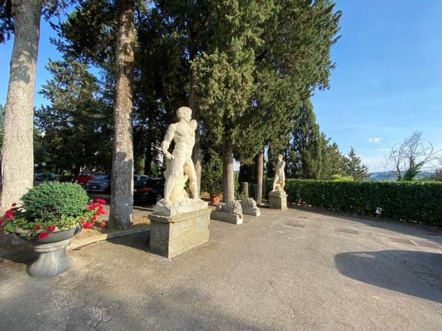 Affitto Appartamento, in zona GRASSINA, BAGNO A RIPOLI