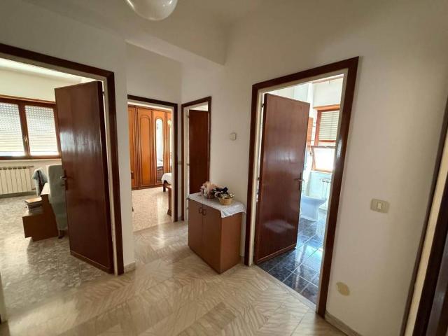 Affitto Appartamento, in zona ISONZO, LATINA