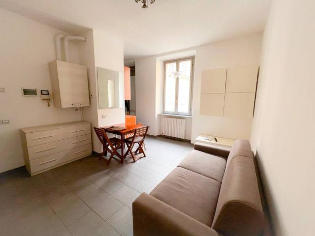 Affitto Appartamento, in zona ISOLA, MILANO