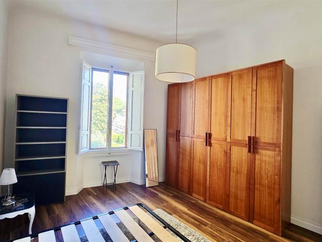 Affitto Appartamento, in zona LUNGARNO SERRISTORI, FIRENZE