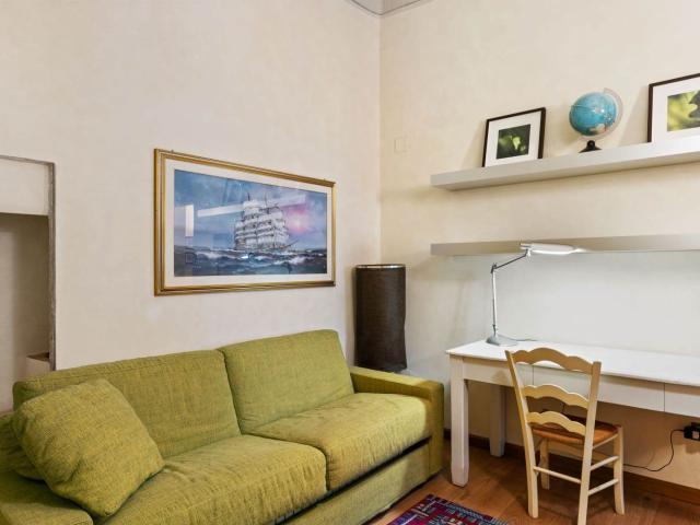 Affitto Appartamento, in zona LUNGARNO SERRISTORI, FIRENZE