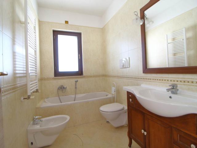 Affitto Appartamento, in zona PALOMBAIO, BITONTO