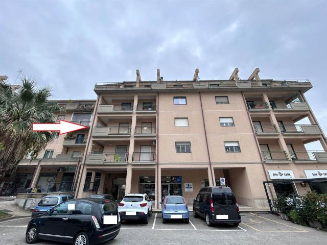 Affitto Appartamento, in zona PIAZZA DEGLI EROI, VIALE DELLA RINASCITA, VIA BABAURRA, SAN CATALDO