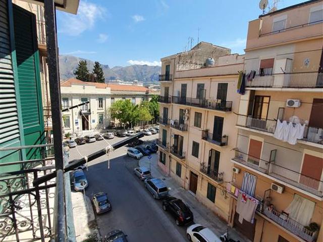 Affitto Appartamento, in zona POLICLINICO, PALERMO