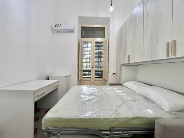 Affitto Appartamento, in zona POLICLINICO, PALERMO