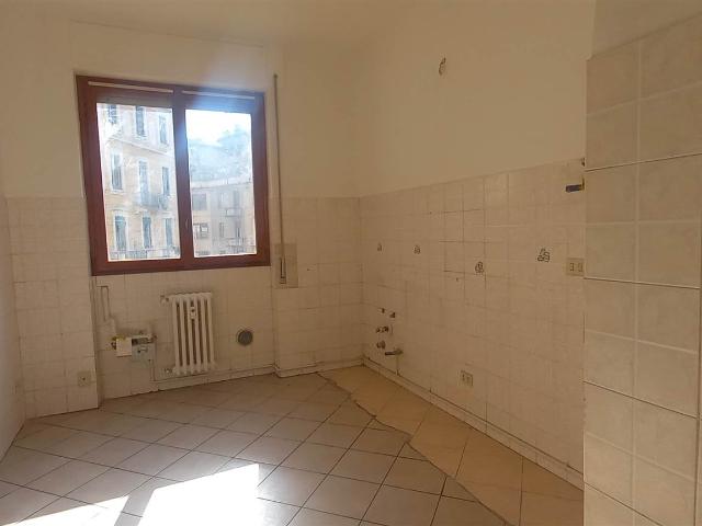 Affitto Appartamento, in zona PORTA VENEZIA, MILANO