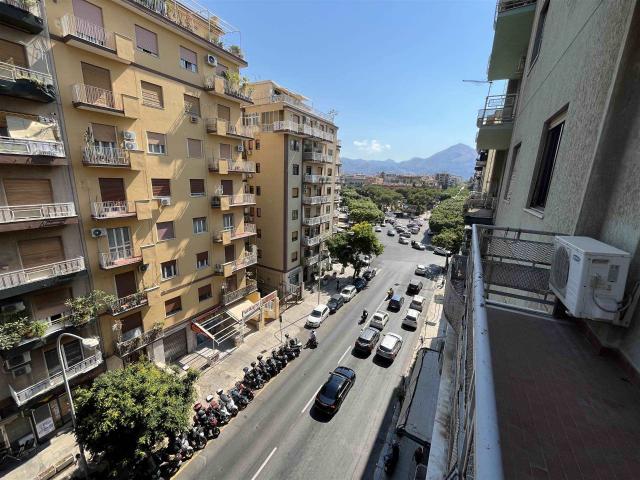 Affitto Appartamento, in zona SAMPOLO, PALERMO