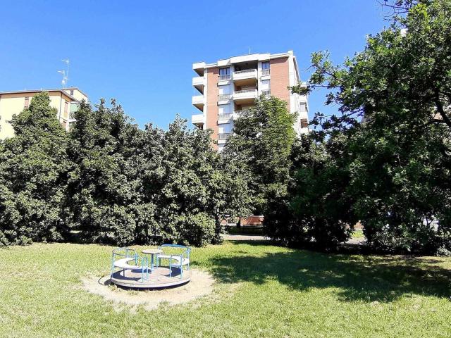 Affitto Appartamento, in zona SAN CATALDO, MODENA