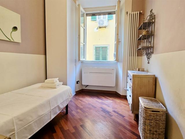 Affitto Appartamento, in zona SANTA CROCE, FIRENZE