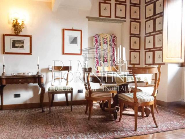Affitto Appartamento, in zona SANTO SPIRITO, FIRENZE